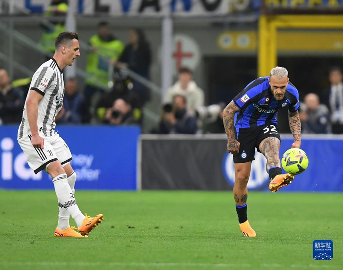 胜球两端双 胜球两端双