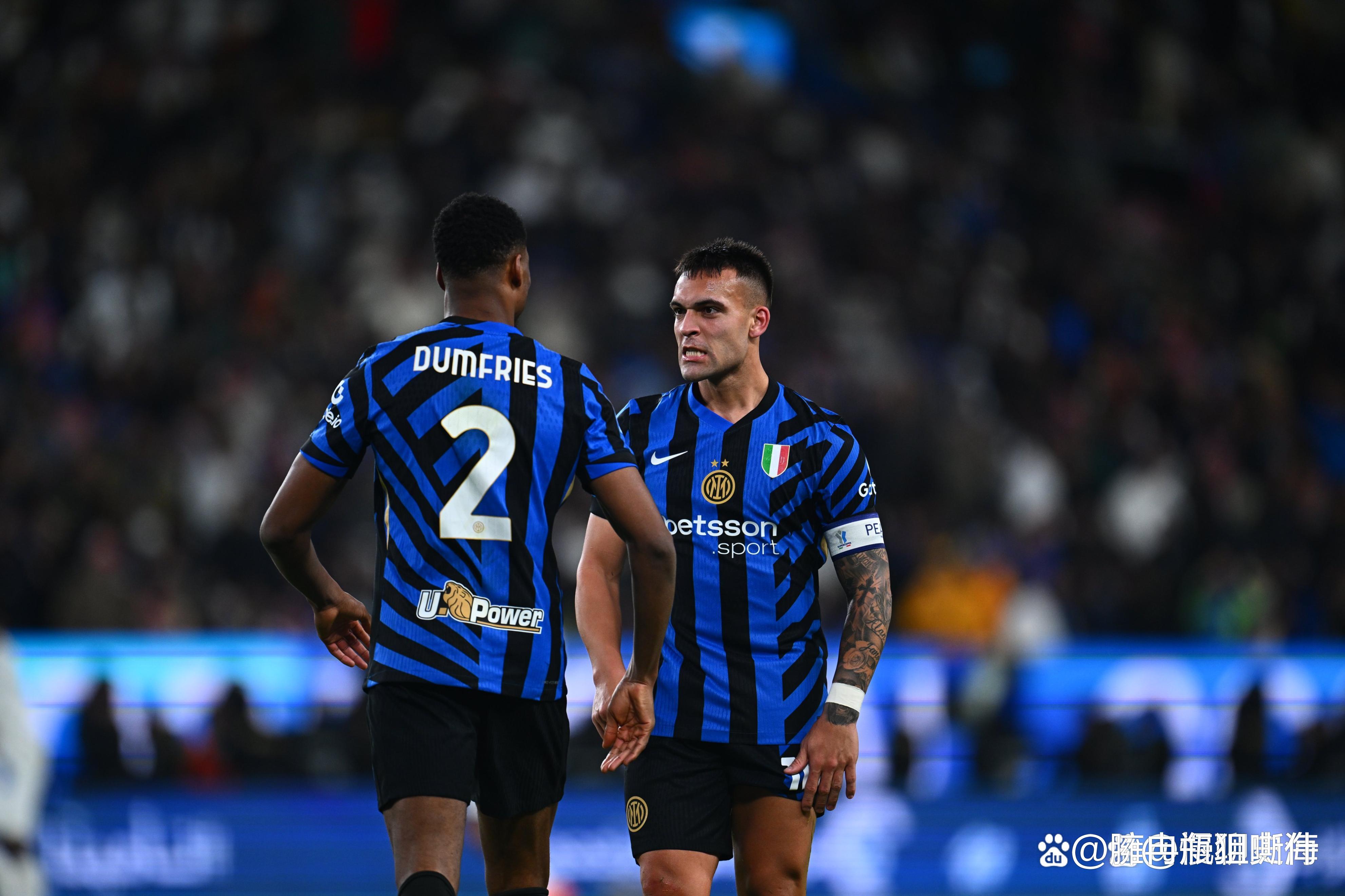 背后指向的 背后指向的